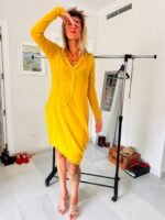 Cora Kemperman yellow dress