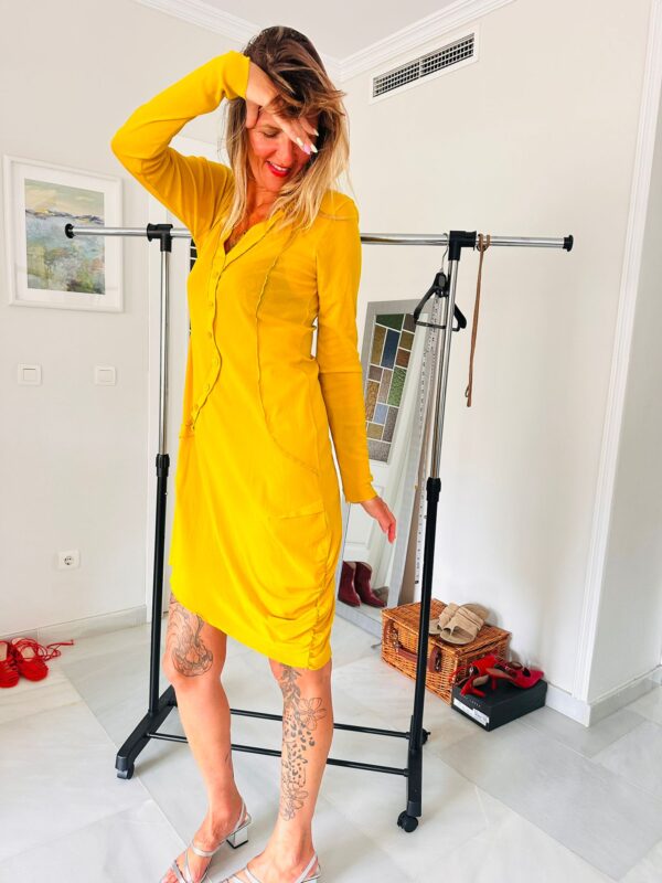 Cora Kemperman yellow dress